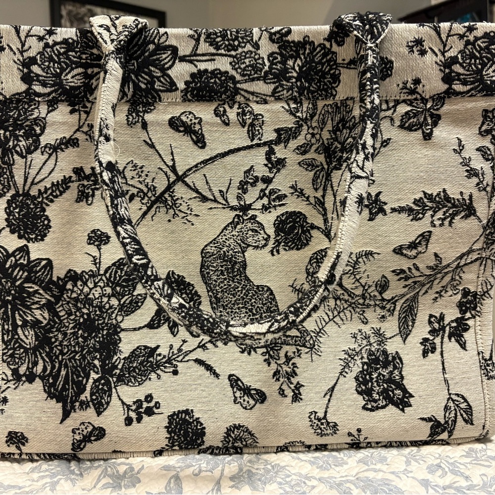 A New Day - Jacquard Boxy Tote NWT